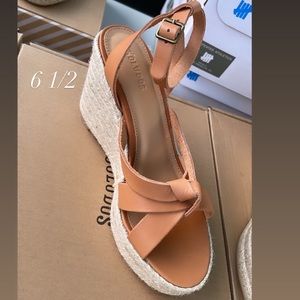 Charlotte knotted leather platform sandal